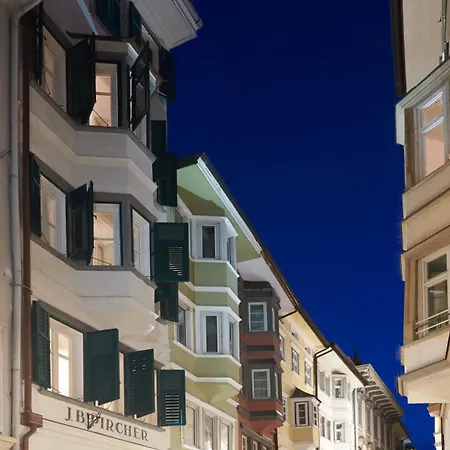 Apartment Arcade